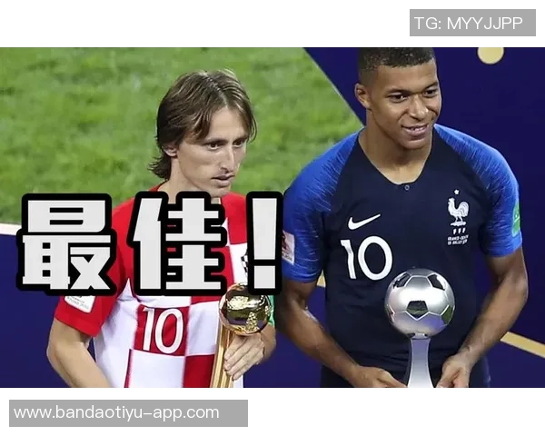 登贝莱荣归故里为家乡埃夫勒捧回金球奖杯引发热烈庆祝