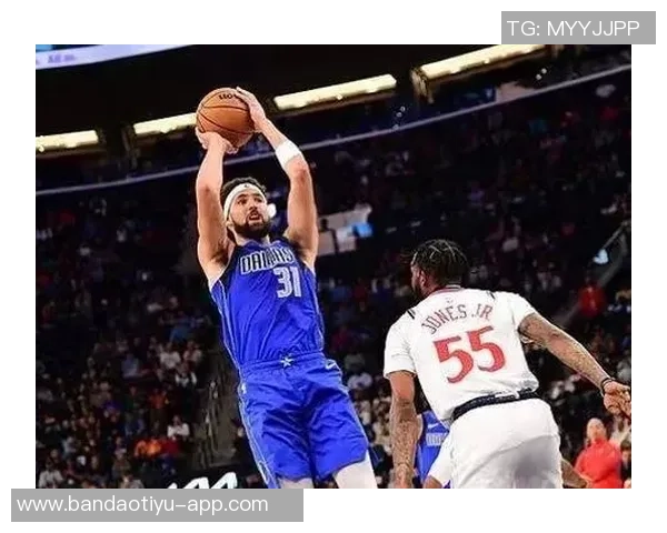 克莱汤普森本赛季表现低迷场均得分三分命中率创生涯新低