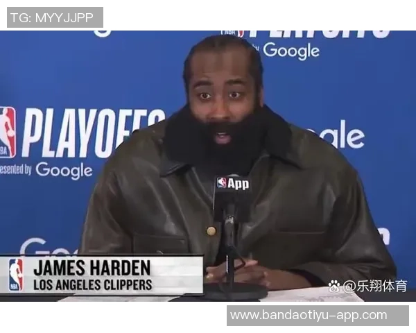 小卡怒怼记者提问不当直言不想谈哈登比赛问题