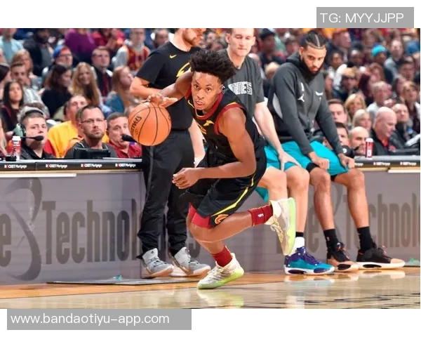 卡梅隆约翰逊火力全开13投6中贡献16分3篮板并罚球4中3表现出色