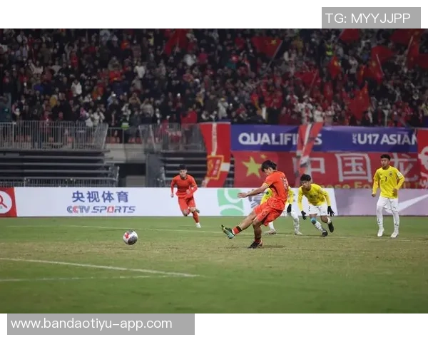 U17国足对阵印度表现不佳技战术失误频繁遭遇反击困扰